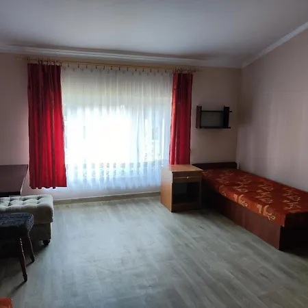 Cyprysik -pokoje Noclegowe *