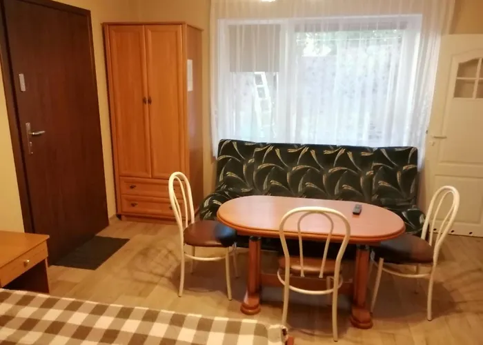 Privatunterkunft Cyprysik -pokoje Noclegowe *